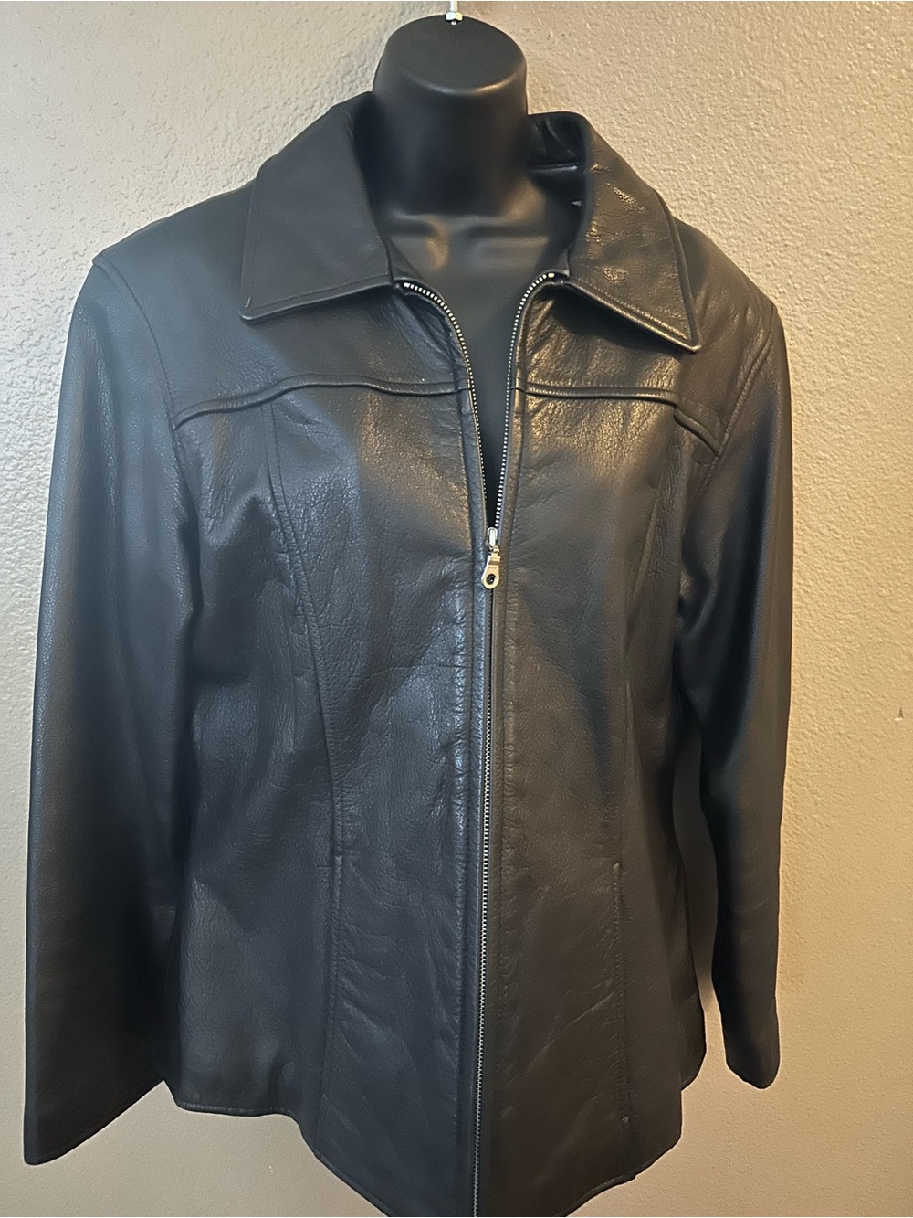 Wilsons Leather Black Women's Zip-Front Leather Jacket